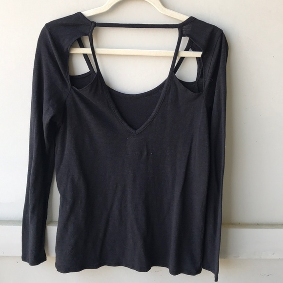 Black Chaser Top - Picture 3 of 4